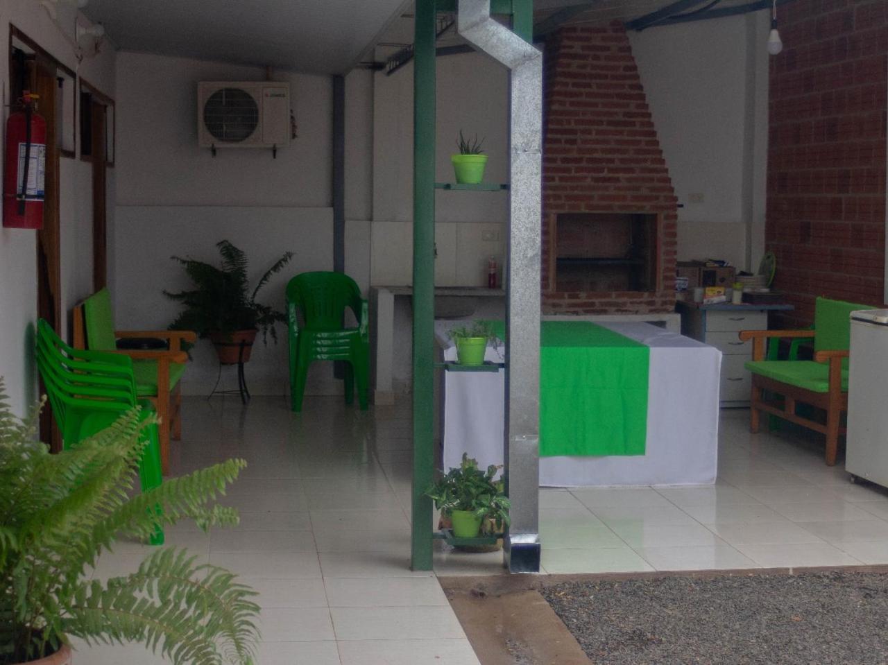 Helecho'S Hostal Encarnación Exterior foto